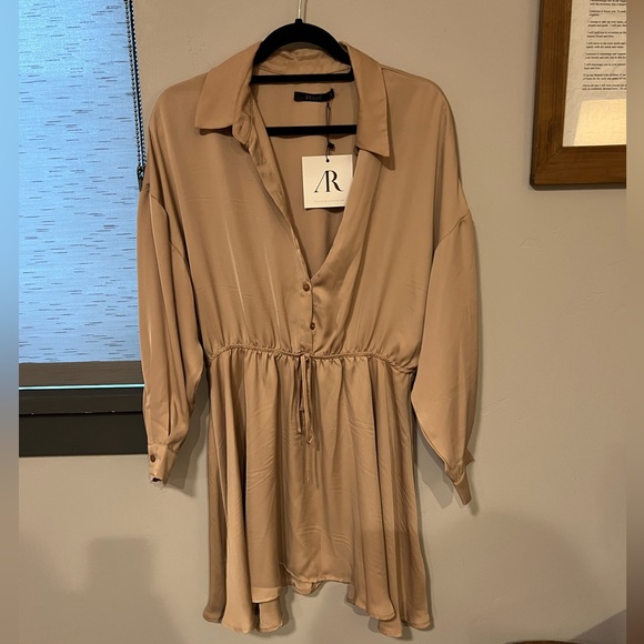 Deluc Gwenyth - Shirt Dress / Large - Picture 1 of 5
